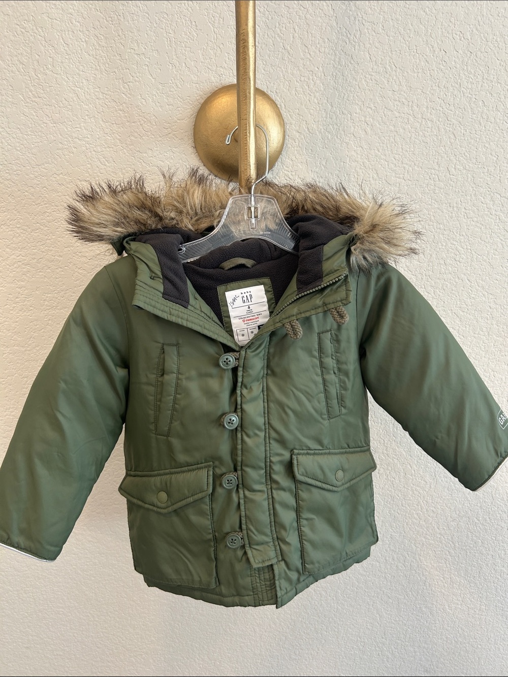 GAP boys fleece lined Olive Green Faux-Fur Hooded Puffer Jacket 4T